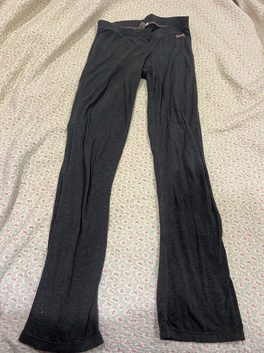Grey Lounge Yoga Pants with Small Hip Logo
